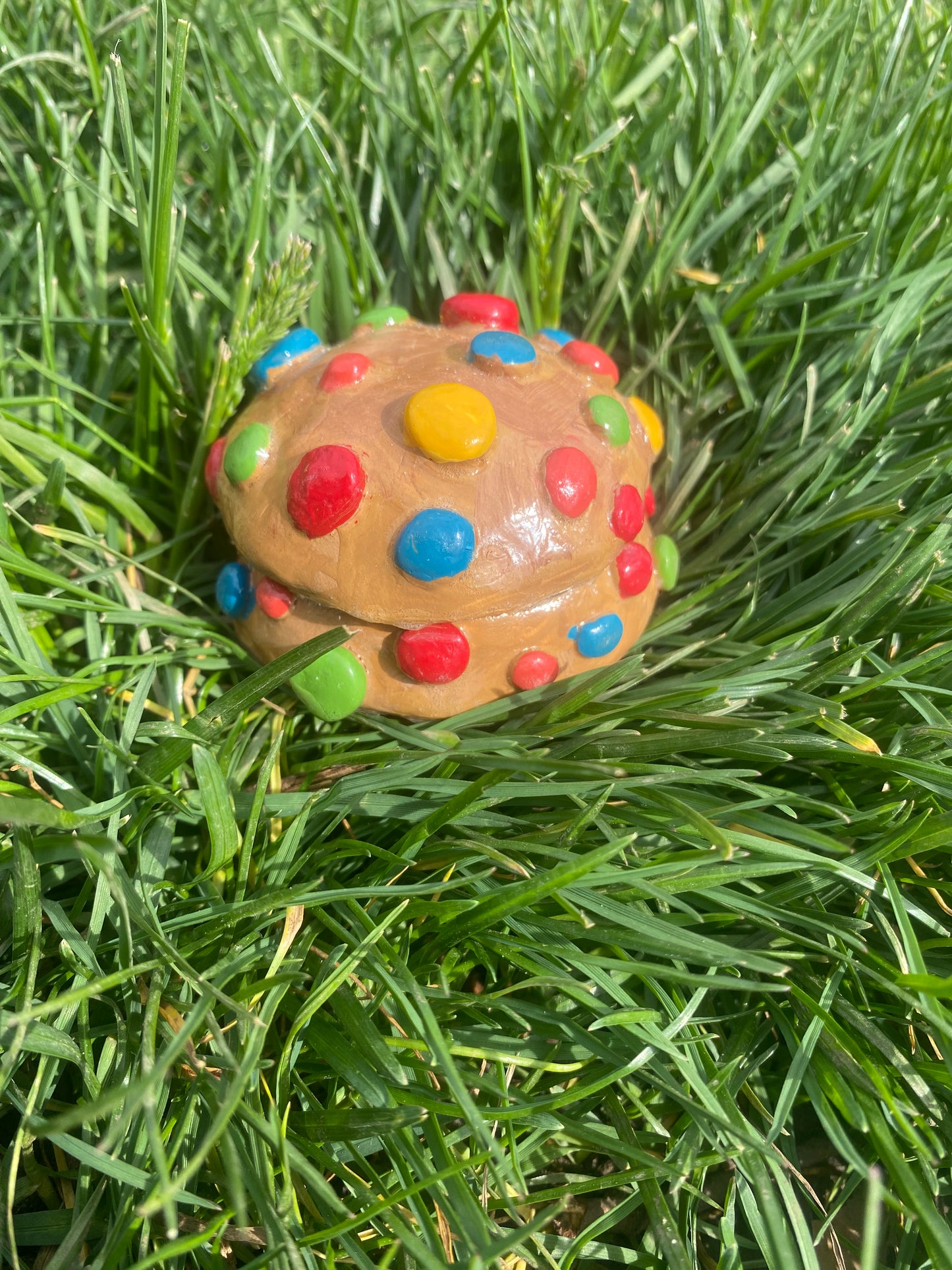 M&M ASH TRAY